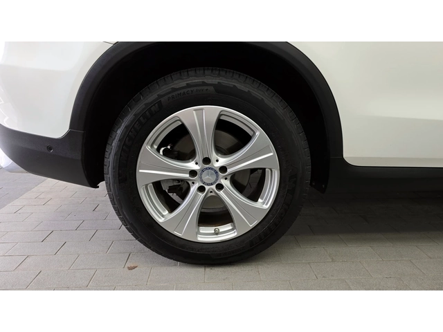 Mercedes-Benz GLC 220 GLC220d 4MATIC | Панорама | Навигация | Камера - автомобили, коли, обяви за нови и употребявани 16