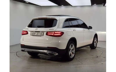 mercedes-benz-glc-220 - 3