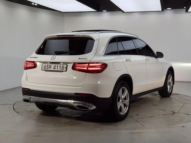 Mercedes-Benz GLC 220 d 4MATIC - автомобили, коли, обяви за нови и употребявани 3