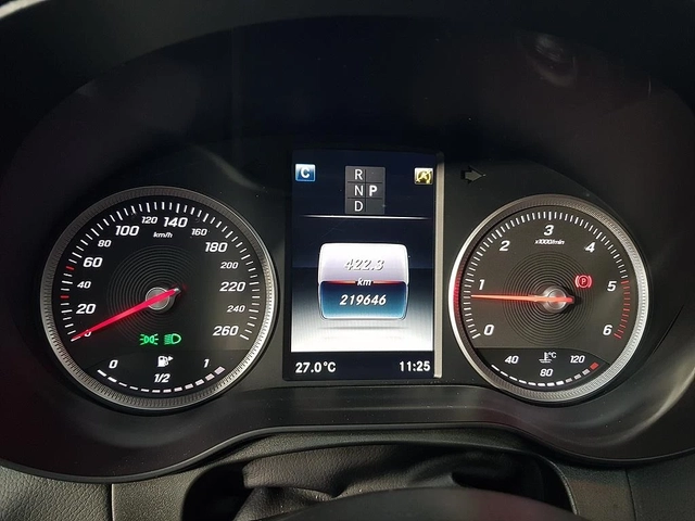 Mercedes-Benz GLC 220 d 4MATIC - автомобили, коли, обяви за нови и употребявани 6