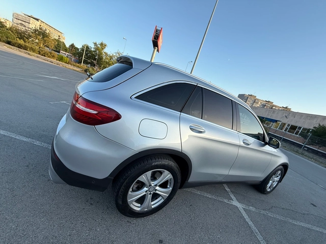 Mercedes-Benz GLC 250 БАРТЕР* AMG* LED* КОЖА* NAVI - автомобили, коли, обяви за нови и употребявани 5