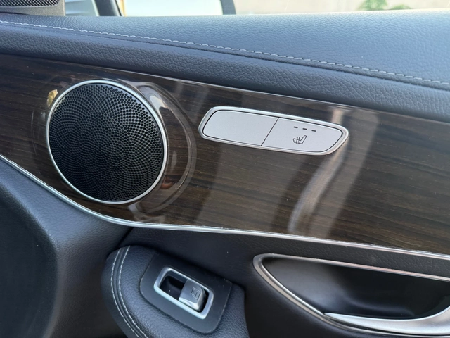Mercedes-Benz GLC 250 БАРТЕР* AMG* LED* КОЖА* NAVI - автомобили, коли, обяви за нови и употребявани 9