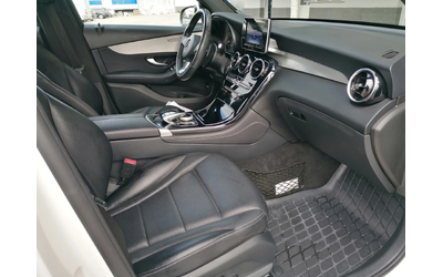 Mercedes-Benz GLC 250 AMG Line - автомобили, коли, обяви за нови и употребявани 11