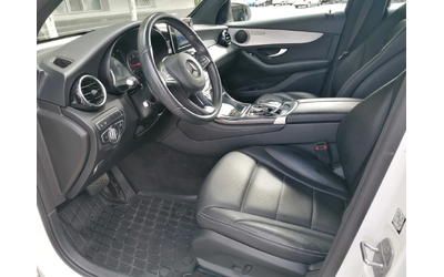 Mercedes-Benz GLC 250 AMG Line - автомобили, коли, обяви за нови и употребявани 8