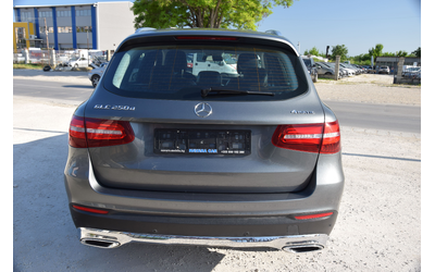 mercedes-benz-glc-250-d-4-matic-9g - 4