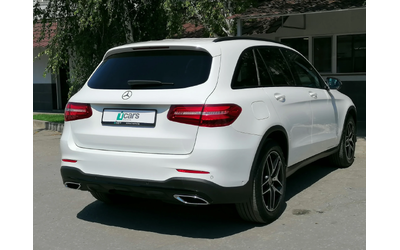 mercedes-benz-glc-250-d-4m-amg-line-v - 4