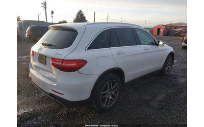 mercedes-benz-glc-300-2-0l-i-4-di-dohc-vvt-turbo-241hp-all-wheel-drive - 3