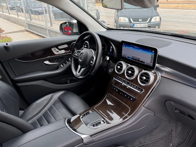 Mercedes-Benz GLC 300 EQ boost 4MATIC 258кс* ПАНОРАМА* МЕМОРИ* ВЕНТИЛАЦИ - автомобили, коли, обяви за нови и употребявани 9