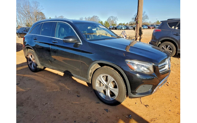 mercedes-benz-glc-300 - 0
