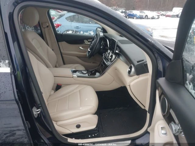Mercedes-Benz GLC 300 4matic - автомобили, коли, обяви за нови и употребявани 4