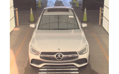 mercedes-benz-glc-300 - 1