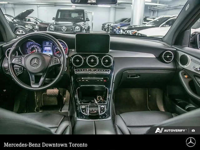 Mercedes-Benz GLC 300 * AMG PACK* DISTRONIC* 360 CAM* PANO* - автомобили, коли, обяви за нови и употребявани 11