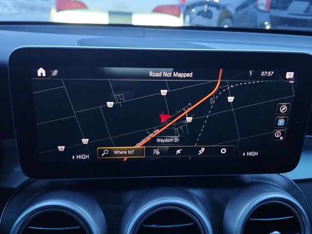 Mercedes-Benz GLC 300 AMG-line* 4Matic* Digital* Подгрев* Пано - автомобили, коли, обяви за нови и употребявани 7