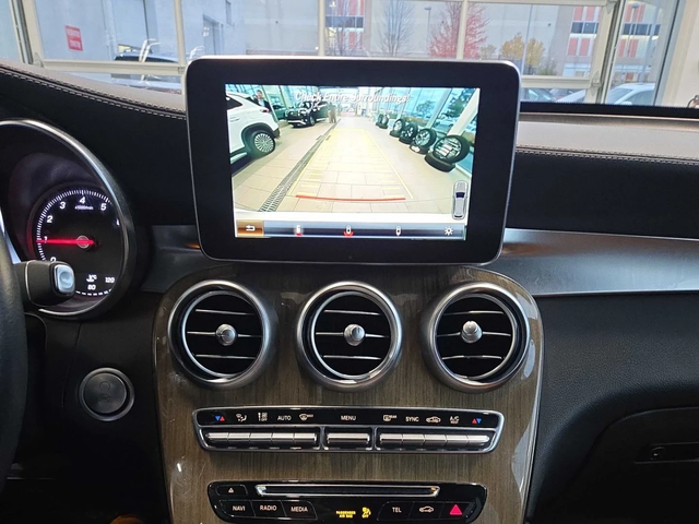 Mercedes-Benz GLC 300 AMG-line* Камера* Blind spot* Пано* Подгрев - автомобили, коли, обяви за нови и употребявани 8