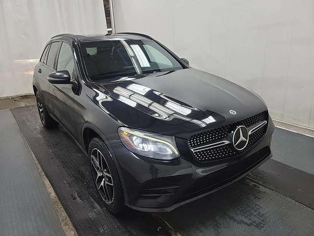 Mercedes-Benz GLC 300 AMG-line* 360View* Пано* Подгрев - автомобили, коли, обяви за нови и употребявани 2
