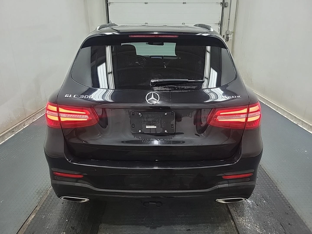 Mercedes-Benz GLC 300 AMG-line* 360View* Пано* Подгрев - автомобили, коли, обяви за нови и употребявани 4