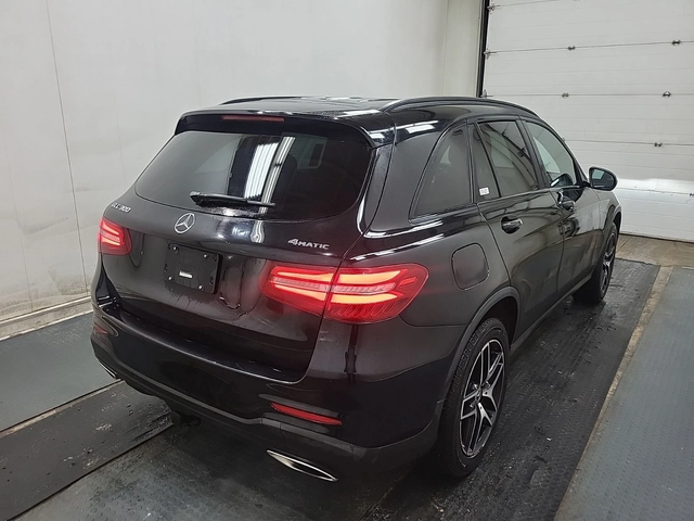 Mercedes-Benz GLC 300 AMG-line* 360View* Пано* Подгрев - автомобили, коли, обяви за нови и употребявани 5