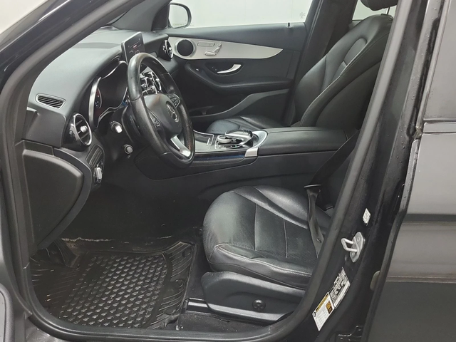 Mercedes-Benz GLC 300 AMG-line* 360View* Пано* Подгрев - автомобили, коли, обяви за нови и употребявани 6