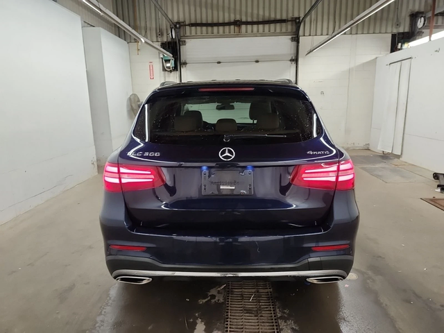 Mercedes-Benz GLC 300 AMG-line* 4M* 360View* Burmester* Подгрев* Пано - автомобили, коли, обяви за нови и употребявани 4