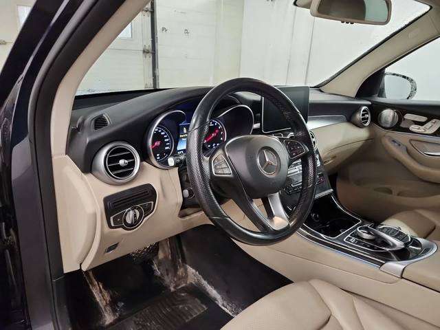 Mercedes-Benz GLC 300 AMG-line* 4M* 360View* Burmester* Подгрев* Пано - автомобили, коли, обяви за нови и употребявани 7