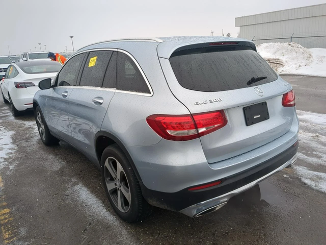 Mercedes-Benz GLC 300 С РЕГИСТРАЦИЯ & АВТО КРЕДИТ - автомобили, коли, обяви за нови и употребявани 3