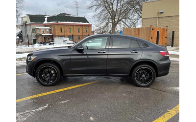 mercedes-benz-glc-300 - 1