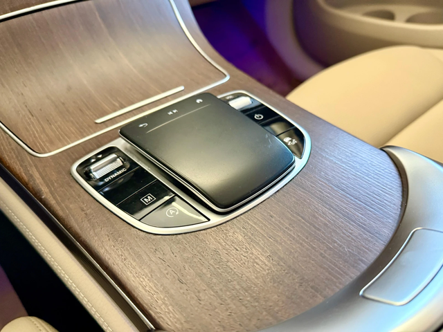 Mercedes-Benz GLC 300 Подгреви* Лизинг* FACE* Keyless - автомобили, коли, обяви за нови и употребявани 11