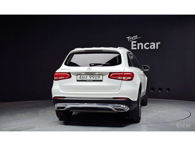 Mercedes-Benz GLC 300 КОЖА* ПАМЕТ* КАМЕРА* - автомобили, коли, обяви за нови и употребявани 3