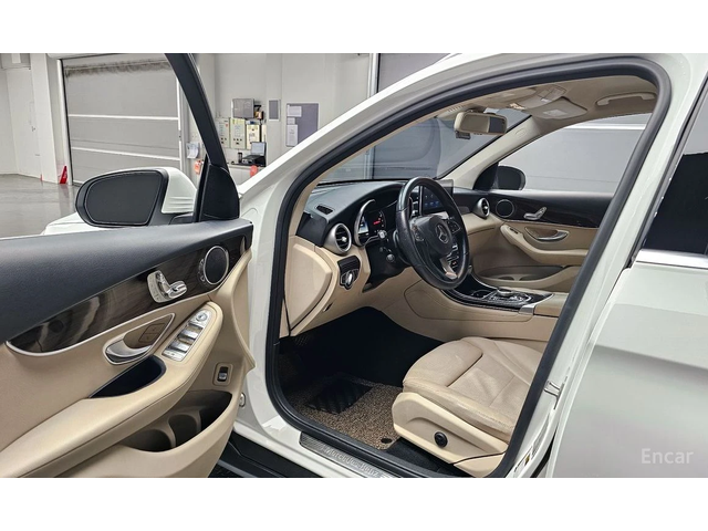 Mercedes-Benz GLC 300 КОЖА* ПАМЕТ* КАМЕРА* - автомобили, коли, обяви за нови и употребявани 9