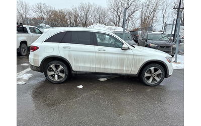 mercedes-benz-glc-300 - 1