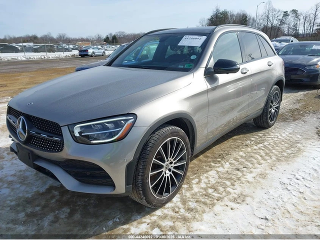 Mercedes-Benz GLC 300 4MATIC* AMG-пак* Burmester* подгрев* панорама* 360 - автомобили, коли, обяви за нови и употребявани 0