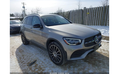 mercedes-benz-glc-300 - 1