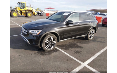 mercedes-benz-glc-300 - 0