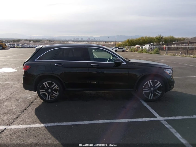 Mercedes-Benz GLC 300 Burmester* подгрев* памет на седалките* KEYLESS* - автомобили, коли, обяви за нови и употребявани 12