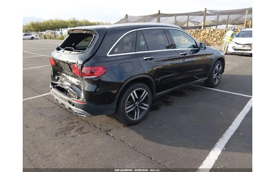 mercedes-benz-glc-300 - 4
