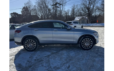 mercedes-benz-glc-300 - 1