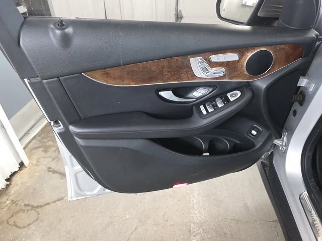 Mercedes-Benz GLC 300 МЪРТВА* ТОЧКА* КАМЕРА* ПАНОРАМА* КЕЙЛЕС* - автомобили, коли, обяви за нови и употребявани 8