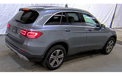 mercedes-benz-glc-300 - 1