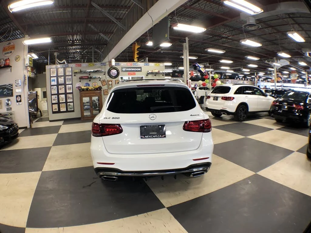 Mercedes-Benz GLC 300 4MATIC* АвтоКредит* (ЦЕНА ДО БГ) - автомобили, коли, обяви за нови и употребявани 4