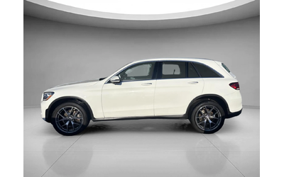 mercedes-benz-glc-300 - 1