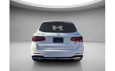 mercedes-benz-glc-300 - 2