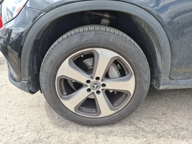 Mercedes-Benz GLC 300 ПОДГРЕВИ * ПАНО * KEYLESS * CARFAX - автомобили, коли, обяви за нови и употребявани 5