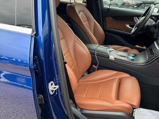 Mercedes-Benz GLC 300 ПОДГРЕВИ * ПАНО * KEYLESS * CARFAX - автомобили, коли, обяви за нови и употребявани 12
