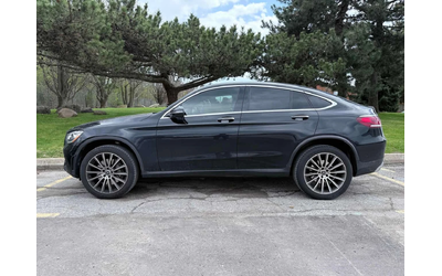 mercedes-benz-glc-300 - 1