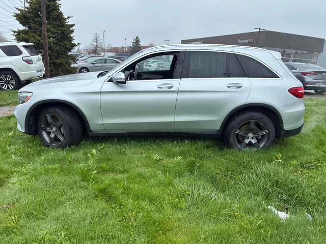 Mercedes-Benz GLC 300 | ПОДГРЕВ  | ПАНОРАМА  | + ГУМИ ДЖАНТИ | - автомобили, коли, обяви за нови и употребявани 1
