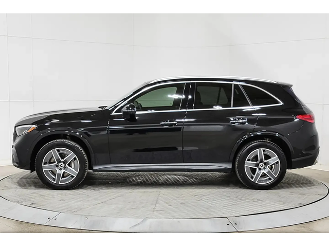 Mercedes-Benz GLC 300 AMG Line * Фиксирана цена до БГ * Без инциденти * - автомобили, коли, обяви за нови и употребявани 6