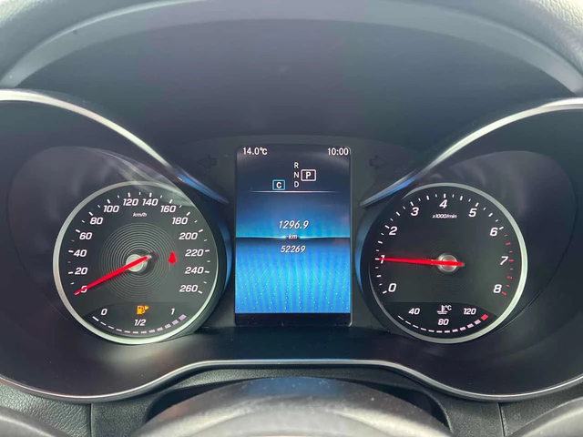 Mercedes-Benz GLC 300 * CARFAX * ПАНО * KEYLESS * КЛИП НА МОТОРА - автомобили, коли, обяви за нови и употребявани 7