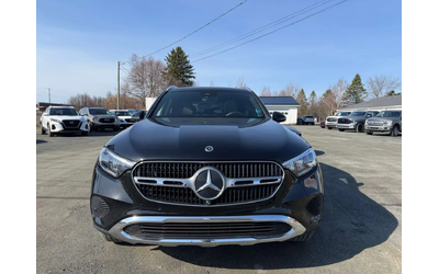 mercedes-benz-glc-300 - 1
