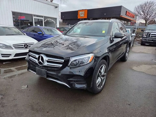 Mercedes-Benz GLC 300 ПОДГРЕВИ * ПАНО * KEYLESS * CARFAX - автомобили, коли, обяви за нови и употребявани 0