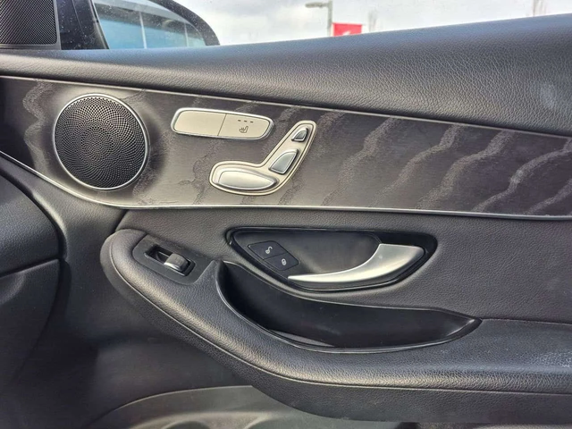 Mercedes-Benz GLC 300 ПОДГРЕВИ * ПАНО * KEYLESS * CARFAX - автомобили, коли, обяви за нови и употребявани 9